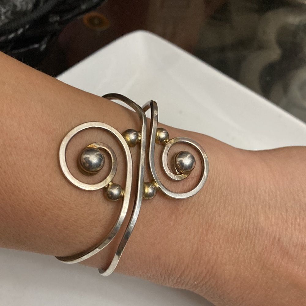 Bracelet    - Picture 3 of 5